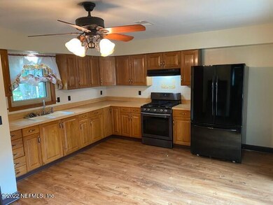 4625 Herta Rd, Jacksonville, FL 32210 - photo 2