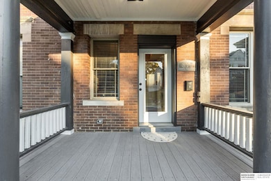 817 S 33rd St, Omaha, NE 68105 - photo 5