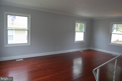 50 Pinafore Ln, Willingboro, NJ 08046 - photo 4