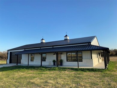 805 Meadow Bend Cir, Stephenville, TX 76401 - photo 3