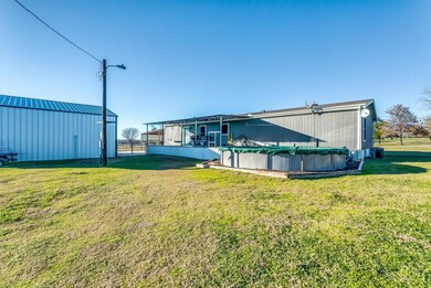 301 Kennel Rd, Springtown, TX 76082 - photo 6