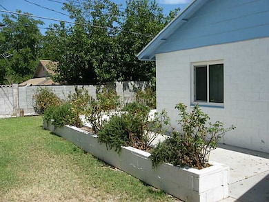 2266 Golden Arrow Dr, Las Vegas, NV 89169 - photo 6