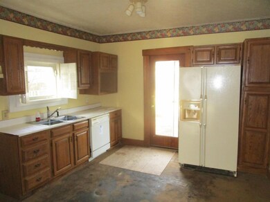 314 Steele St, Frankfort, KY 40601 - photo 3
