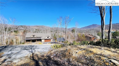 36 Running Bear Cir, Banner Elk, NC 28604 - photo 3