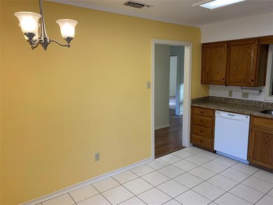 2937 Panhandle Dr, Grapevine, TX 76051 - photo 6