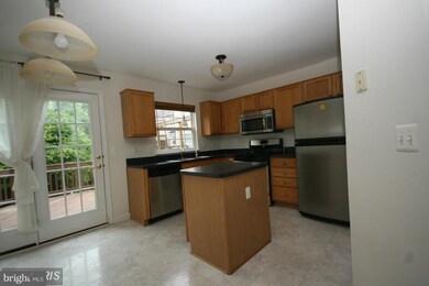 15619 Three Otters Place, Manassas, VA 20112 - photo 2