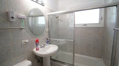 410 Tulsa Ave, Carpentersville, IL 60110 - photo 6