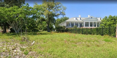 1010 W Beach 5