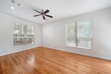 724 Link Rd, Houston, TX 77009 - photo 3