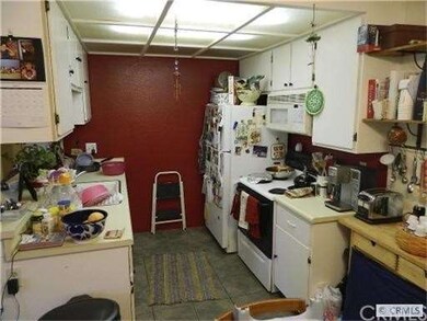 Bright Kitchen