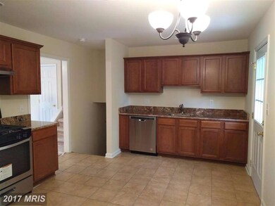 720 Sherwood Ln, Fredericksburg, VA 22407 - photo 4