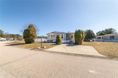 126 Little Pond Rd, Wakefield, RI 02879 - photo 2