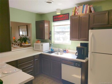 Light kitchen