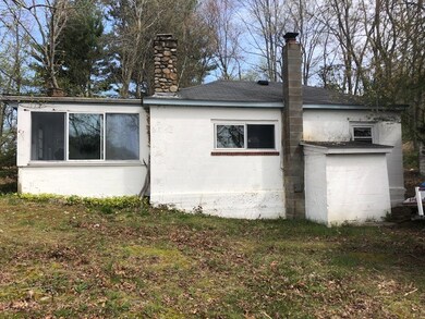 10 Myers St, Smithfield, RI 02917 - photo 2