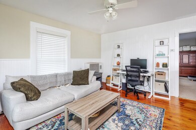 22 High St unit 4, Exeter, NH 03833 - photo 2