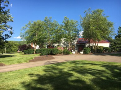 125 Walnut Ave, Sugarloaf, PA 18249 - photo 2