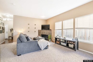 2463 25th Ave, Forest Grove, OR 97116 - photo 2