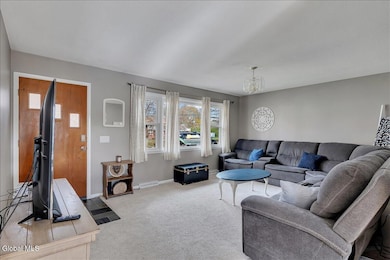 109 Van Buren Rd, Schenectady, NY 12302 - photo 4