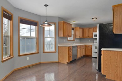 Kitchen/Dining Combo
