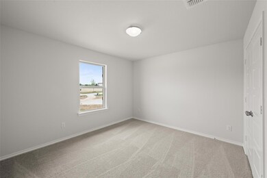 301 Chickasaw Dr, Cleburne, TX 76032 - photo 5