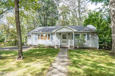 806 W Farms Rd, Howell, NJ 07731 - photo 2