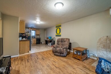 205 SE 1st St, Newport