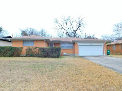 1713 Crescent St, Denton, TX 76201 - photo 2