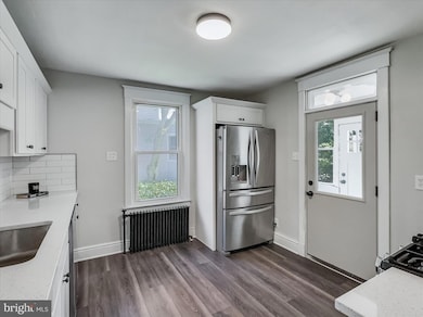 218 N Main St, Jacobus, PA 17407 - photo 7