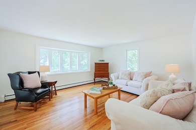 13 Dixon Cir, Holliston, MA 01746 - photo 6