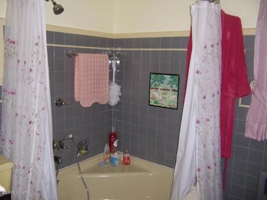 4 S 5th St, West Hazleton, PA 18202 - photo 6