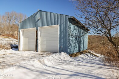 8 Cemetery Rd, Roaring Bk Tp, PA 18444 - photo 5