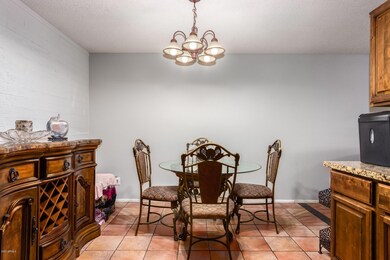 8734 N 39th Dr, Phoenix, AZ 85051 - photo 6