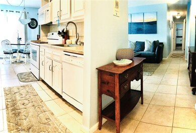 25 Bullocks Point Ave unit 1B, Riverside, RI 02915 - photo 6