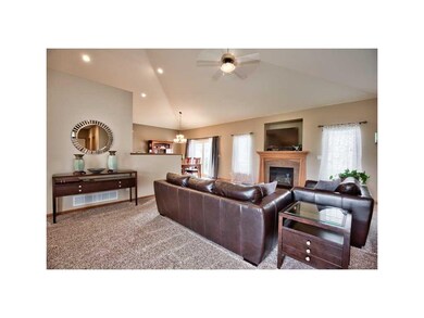 Great Room. VAULTED CEILINGS AND GAS FIREPLACE WIT
