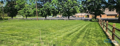 Fabulous yard.