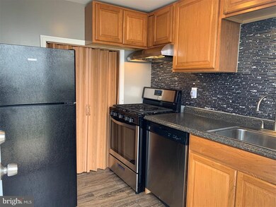 2566 Iverson St, Temple Hills, MD 20748 - photo 2