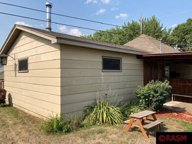 806 N Jefferson St, New Ulm, MN 56073 - photo 4