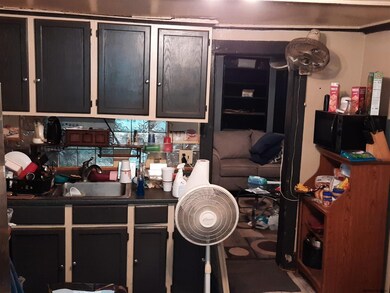 1011 McClyman St, Schenectady, NY 12307 - photo 6