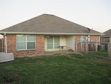 3107 Cardinal Dr, Ennis, TX 75119 - photo 5