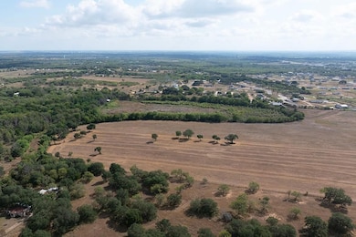 13277 Pearsall Rd, Atascosa, TX 78002 - photo 6