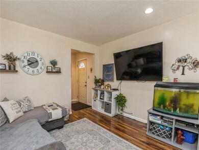 711 W Pleasant St, Colfax, IA 50054 - photo 4