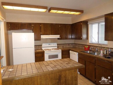 1000 N Lovekin Blvd unit 47, Blythe, CA 92225 - photo 6
