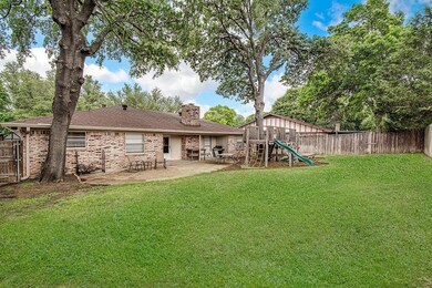 1728 Brookhaven Cir, Bedford, TX 76022 - photo 5