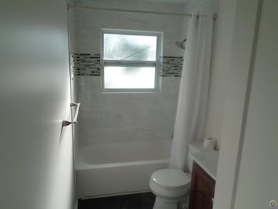 2028 SW Stone Ave, Topeka, KS 66604 - photo 6