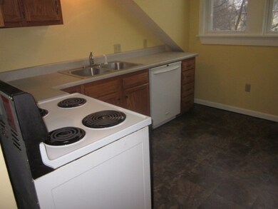 34 Prospect St unit 3, Webster, MA 01570 - photo 2