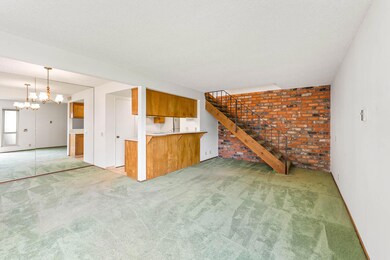 Living area - 5970 Via Real 2