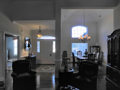 Entry dinette