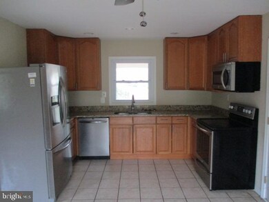 12511 Shetland Ln, Bowie, MD 20715 - photo 4