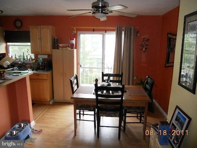 9 Pine Ridge Ct unit 135, Germantown, MD 20874 - photo 4