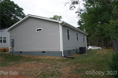 517 Brevard St, Statesville, NC 28677 - photo 3